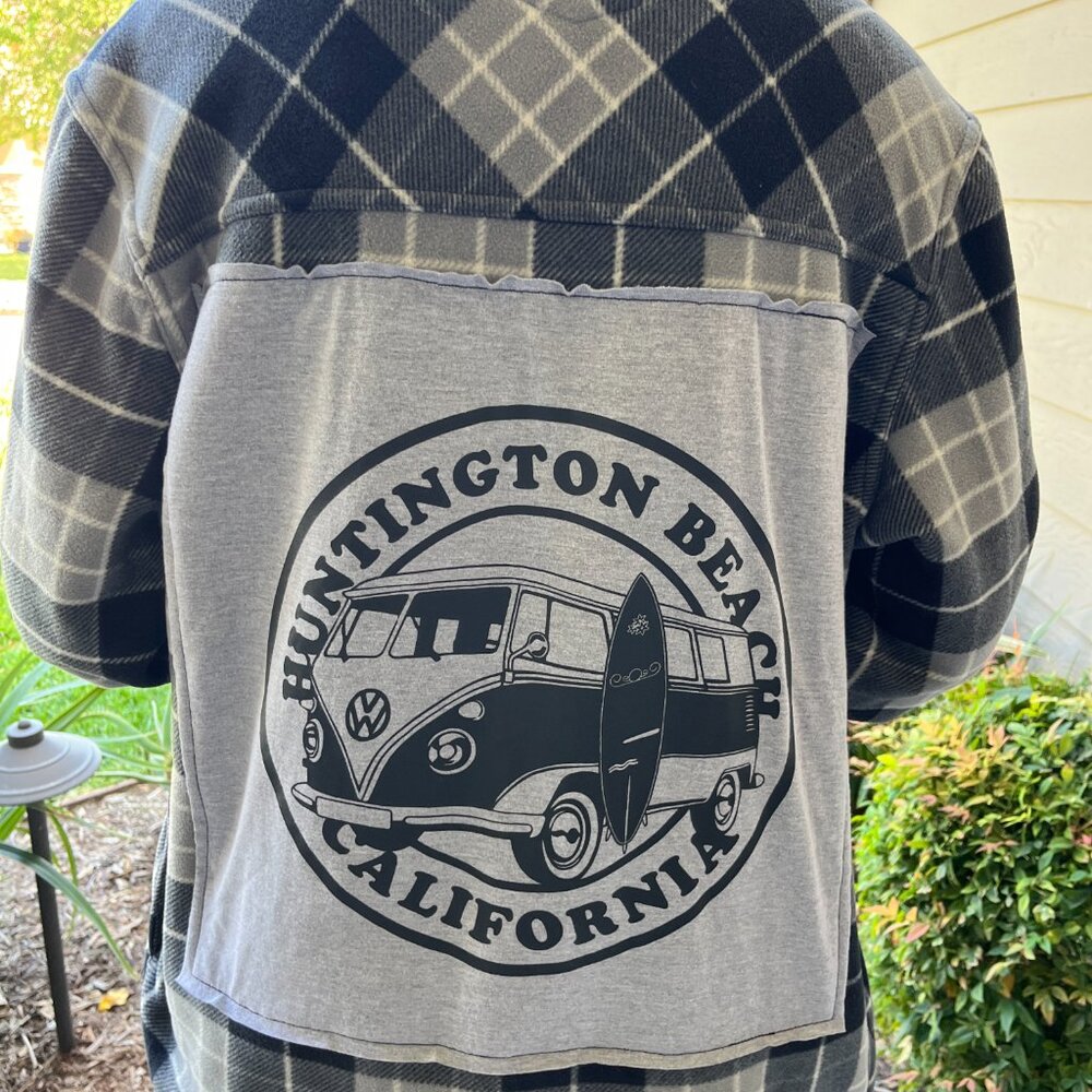 Huntington Beach Califorina Surfing Fleece Shirt Jacket ucycled medium